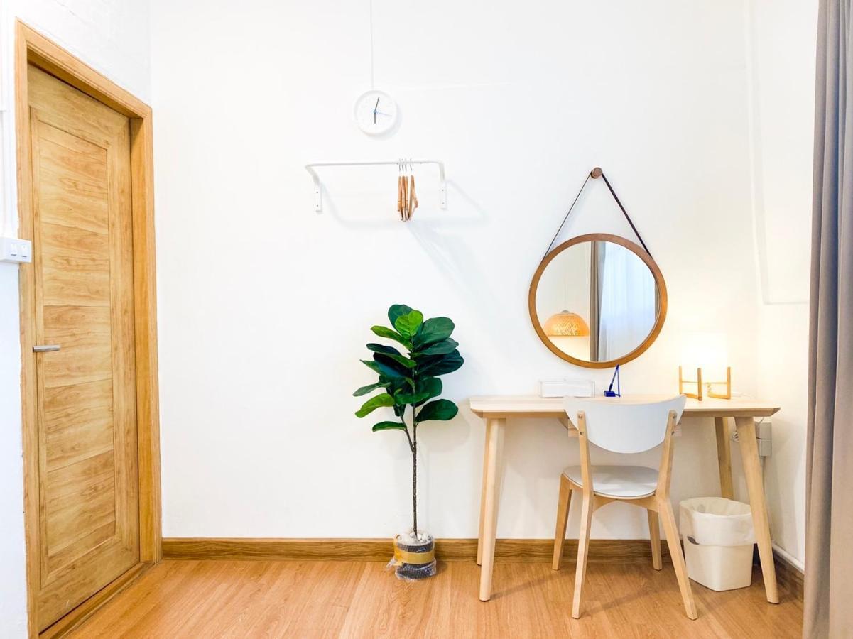 Terminal Hostel Лампанг Экстерьер фото
